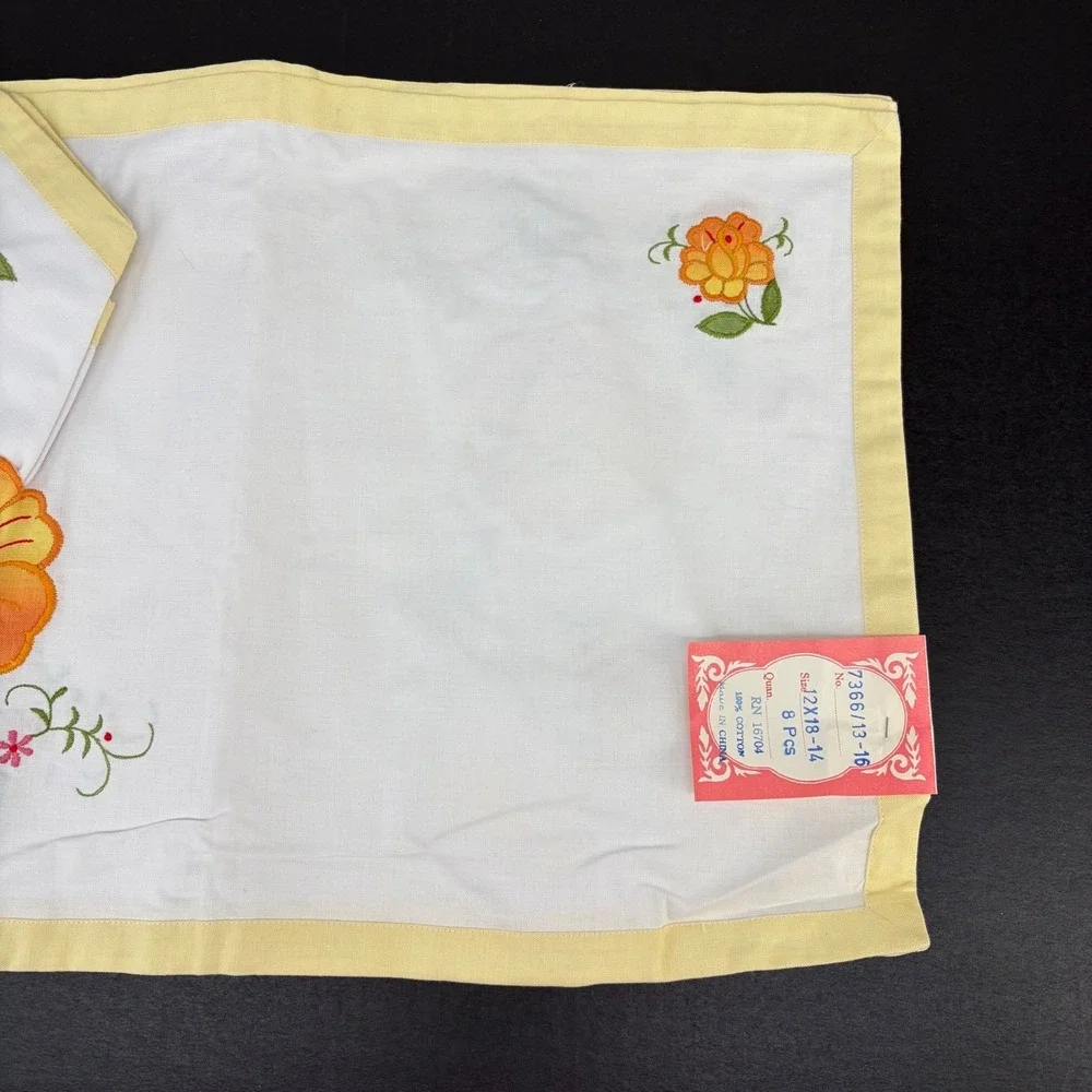 Vintage Handmade Placemat Napkin Set 8pc Floral Embroidered White‎ Yellow Cotton